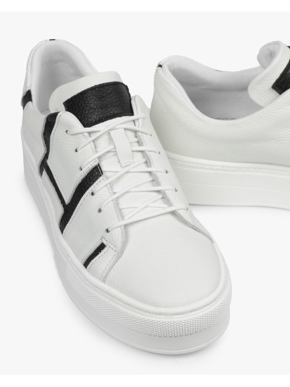 Białe trampki damskie skórzane