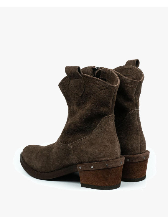 Brązowe botki damskie skórzane