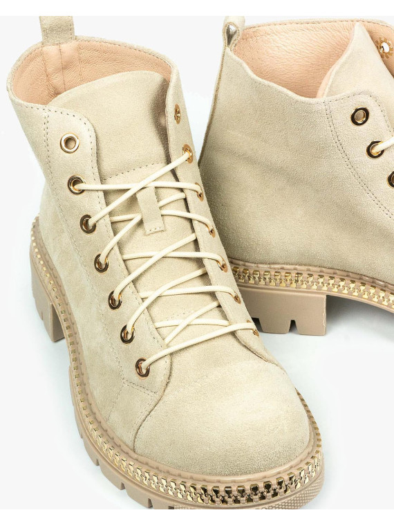 Beżowe trapery damskie skórzane