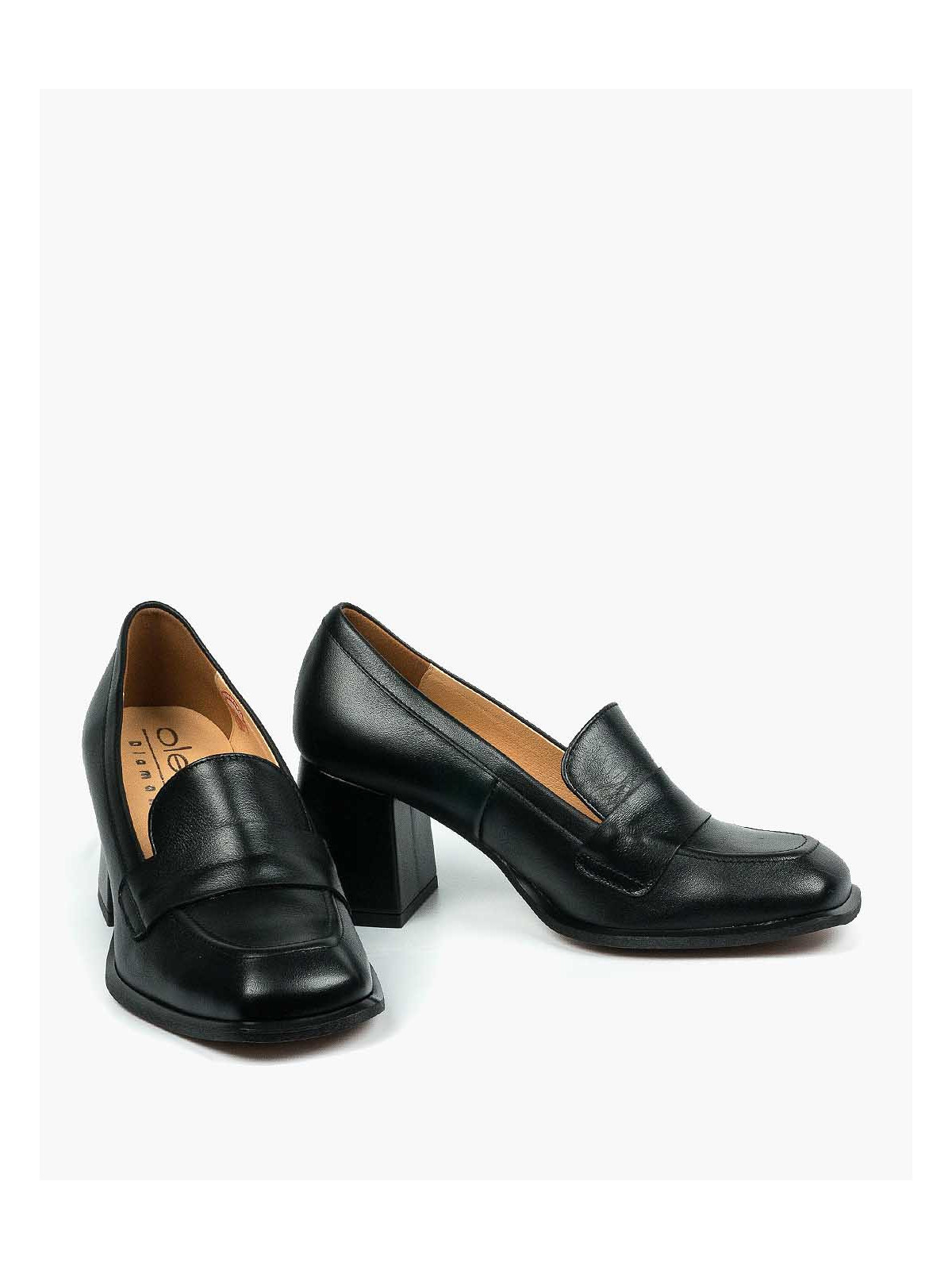 Czarne półbuty damskie skorzane