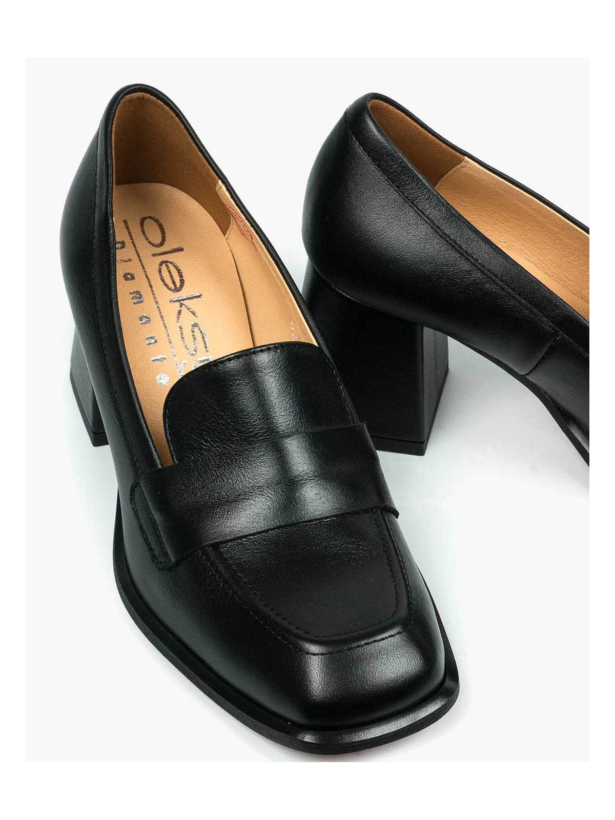 Czarne półbuty damskie skorzane