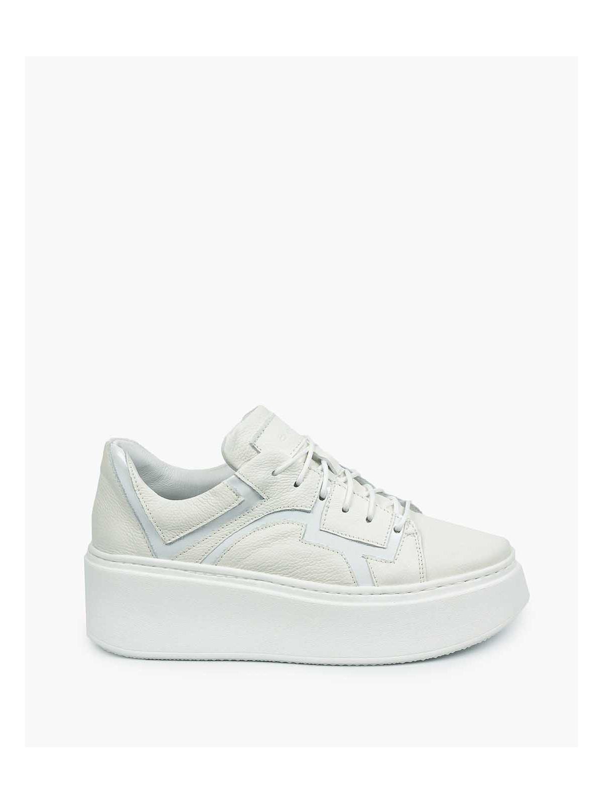 Białe trampki damskie skórzane