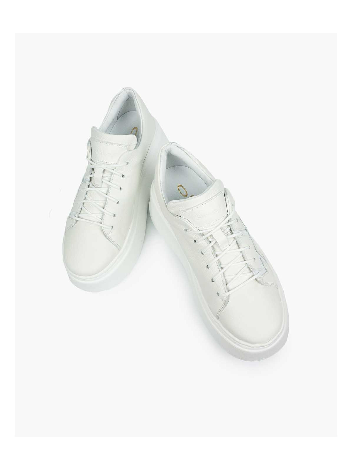 Białe trampki damskie skórzane