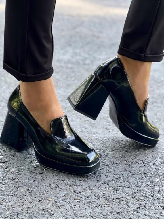 Czarne półbuty damskie skorzane