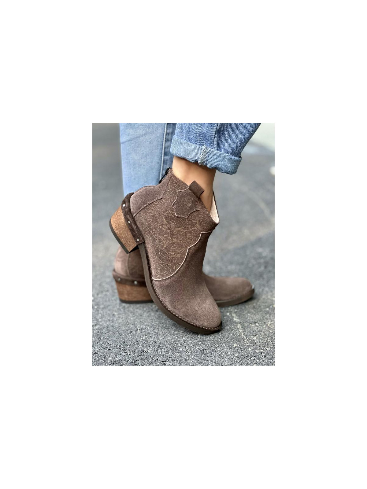 Brązowe botki damskie skórzane