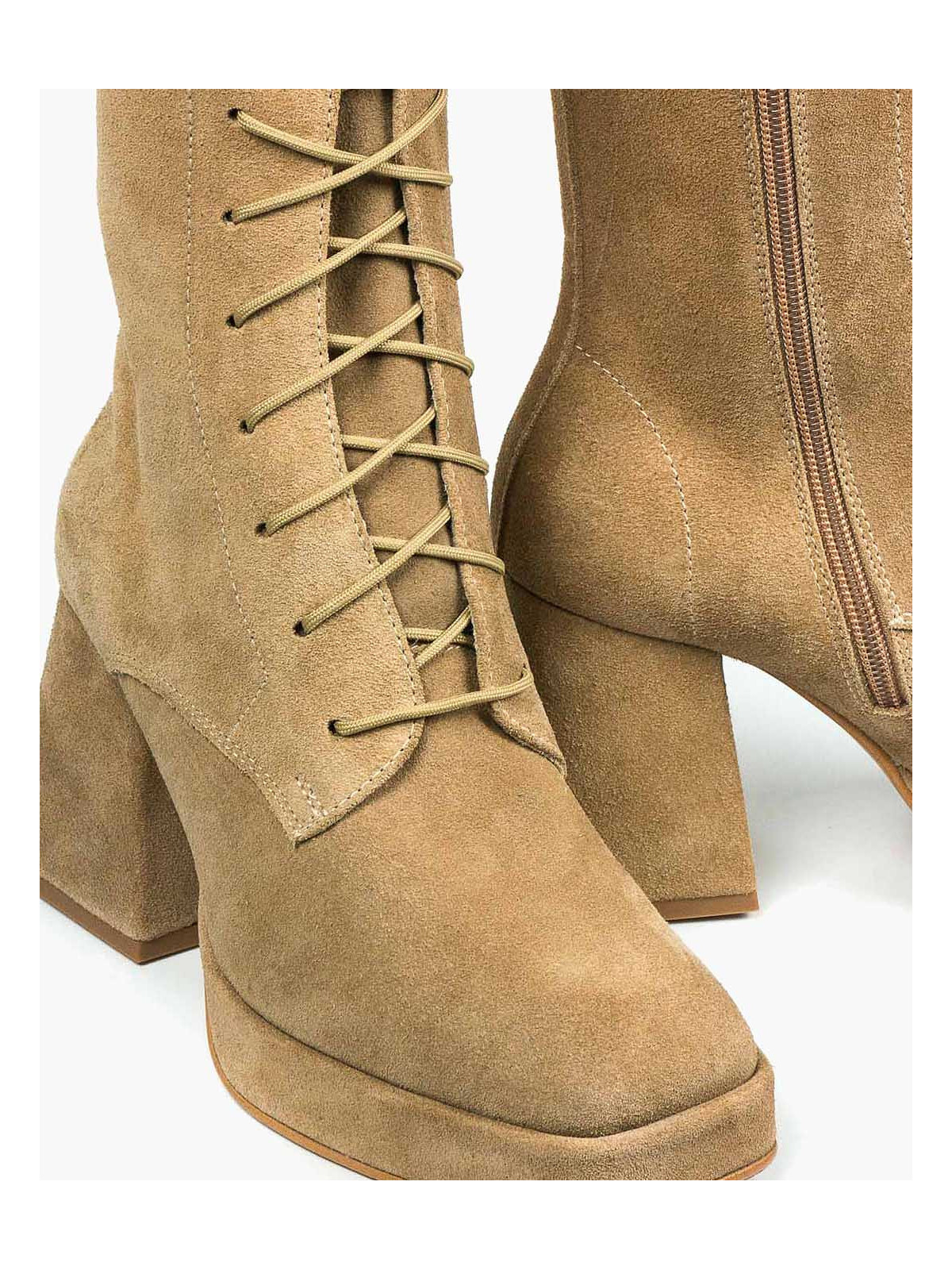 Beżowe botki damskie skórzane