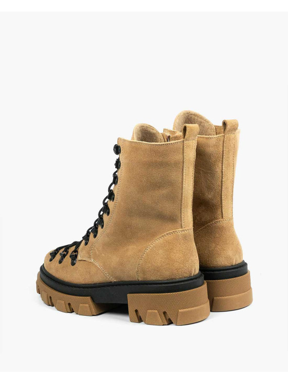 Beżowe trapery damskie skórzane