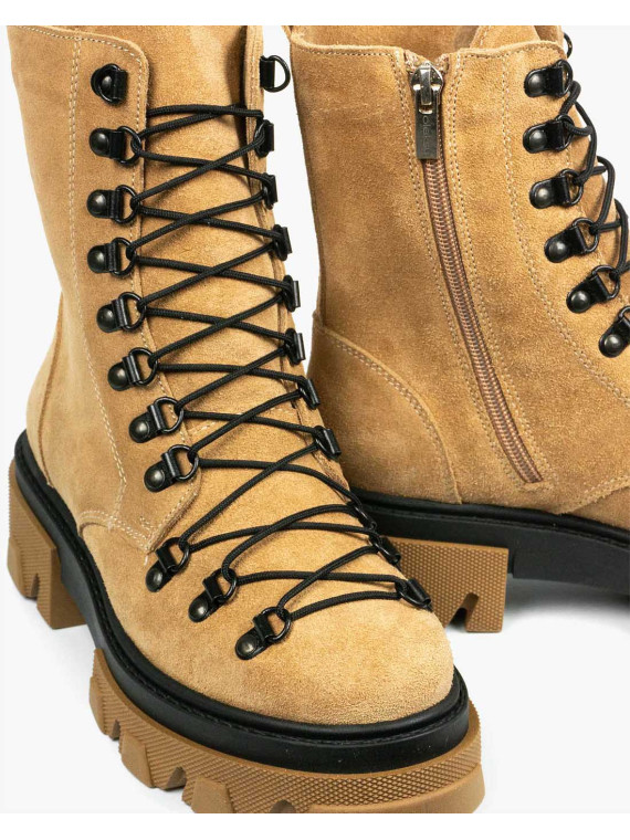 Beżowe trapery damskie skórzane