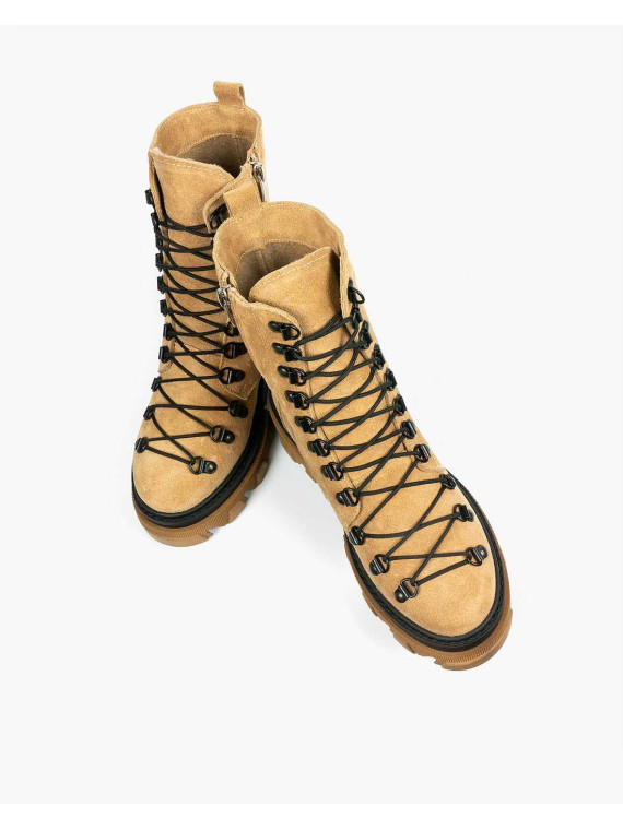 Beżowe trapery damskie skórzane