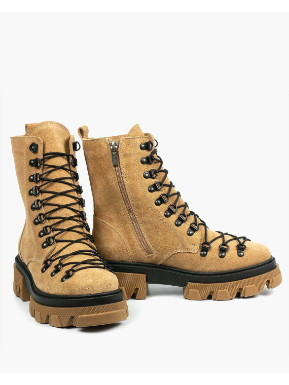 Beżowe trapery damskie skórzane