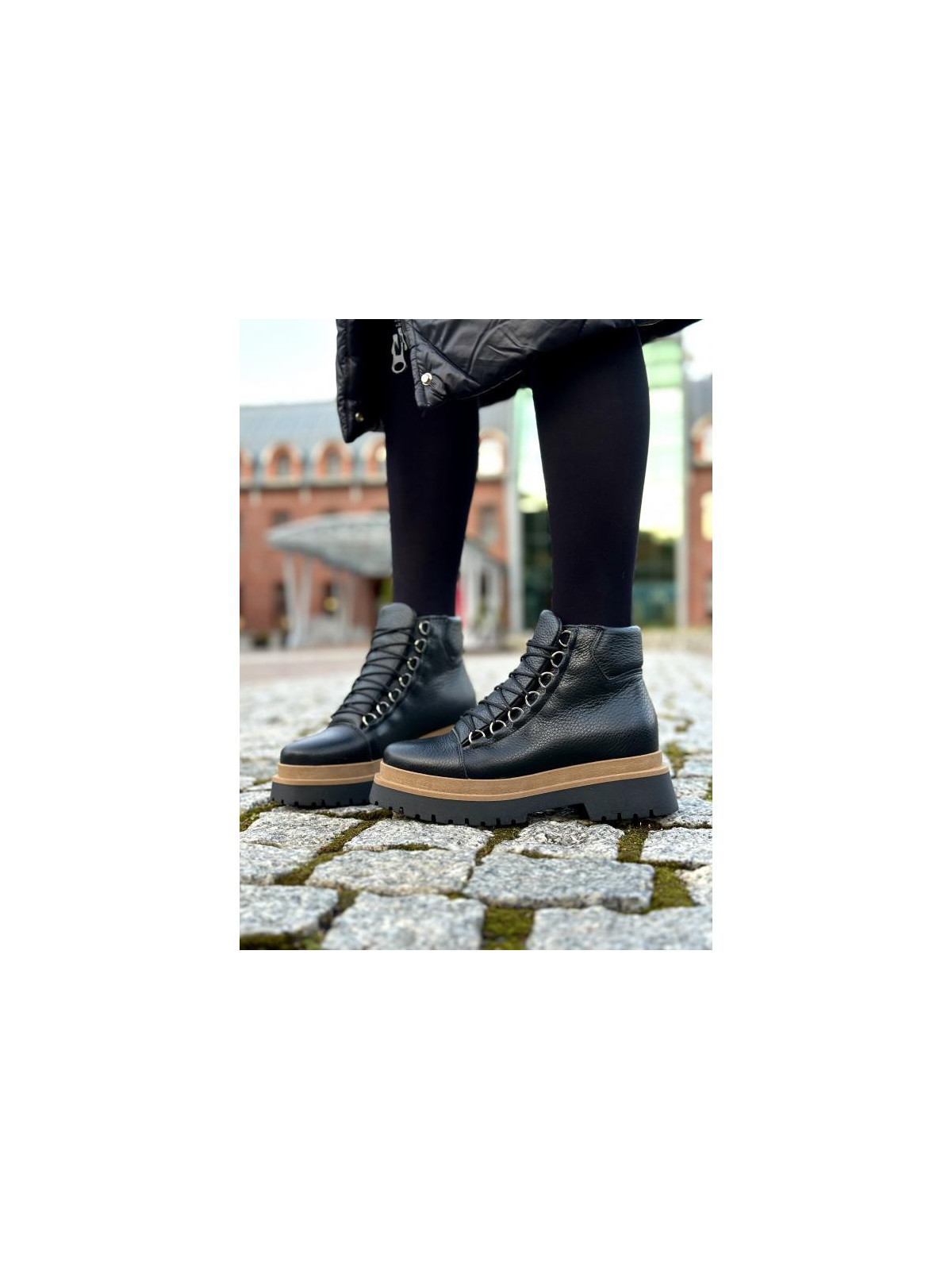 Czarne botki damskie skórzane