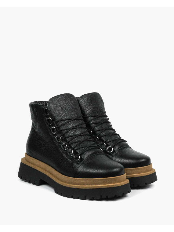 Czarne botki damskie skórzane