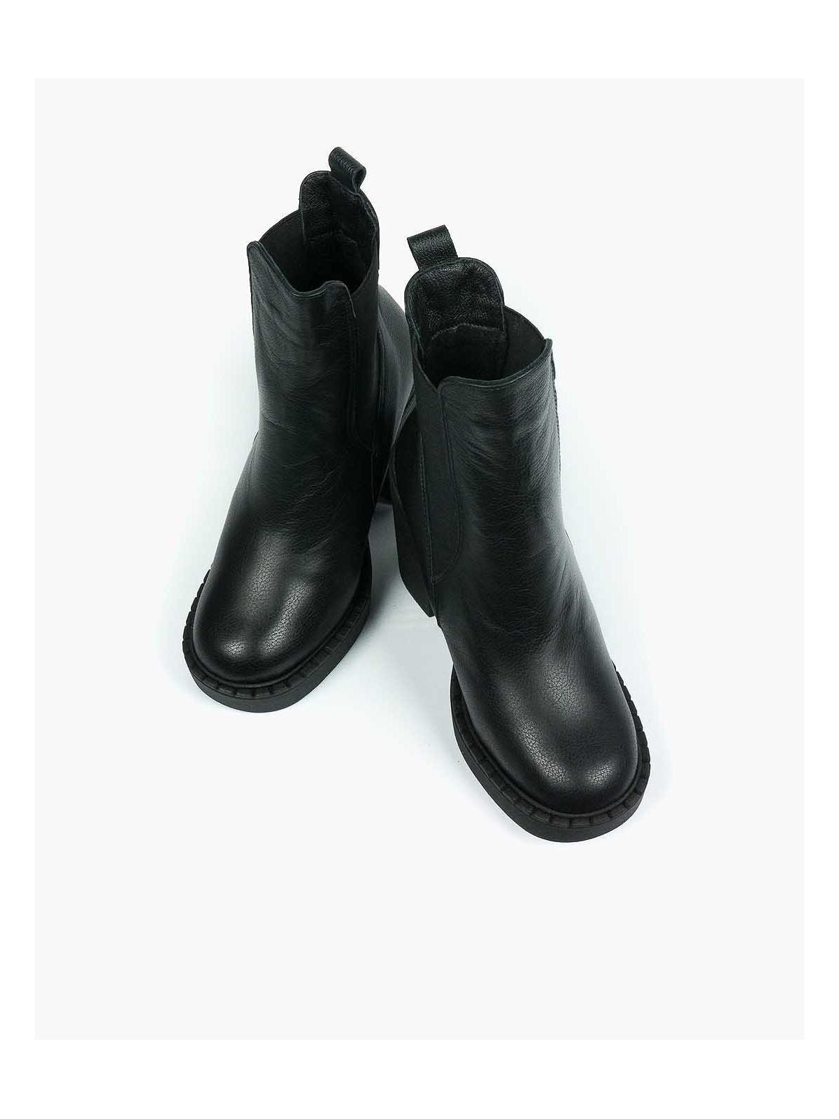 Czarne botki damskie-skórzane