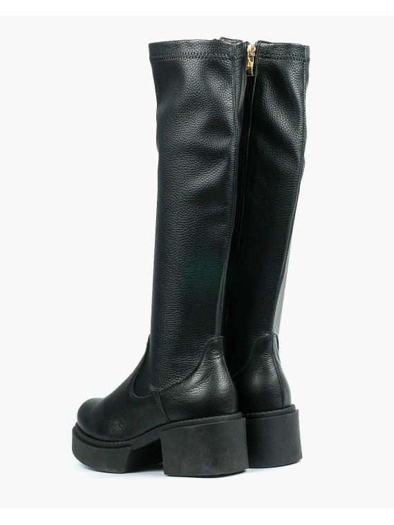 Czarne kozaki damskie