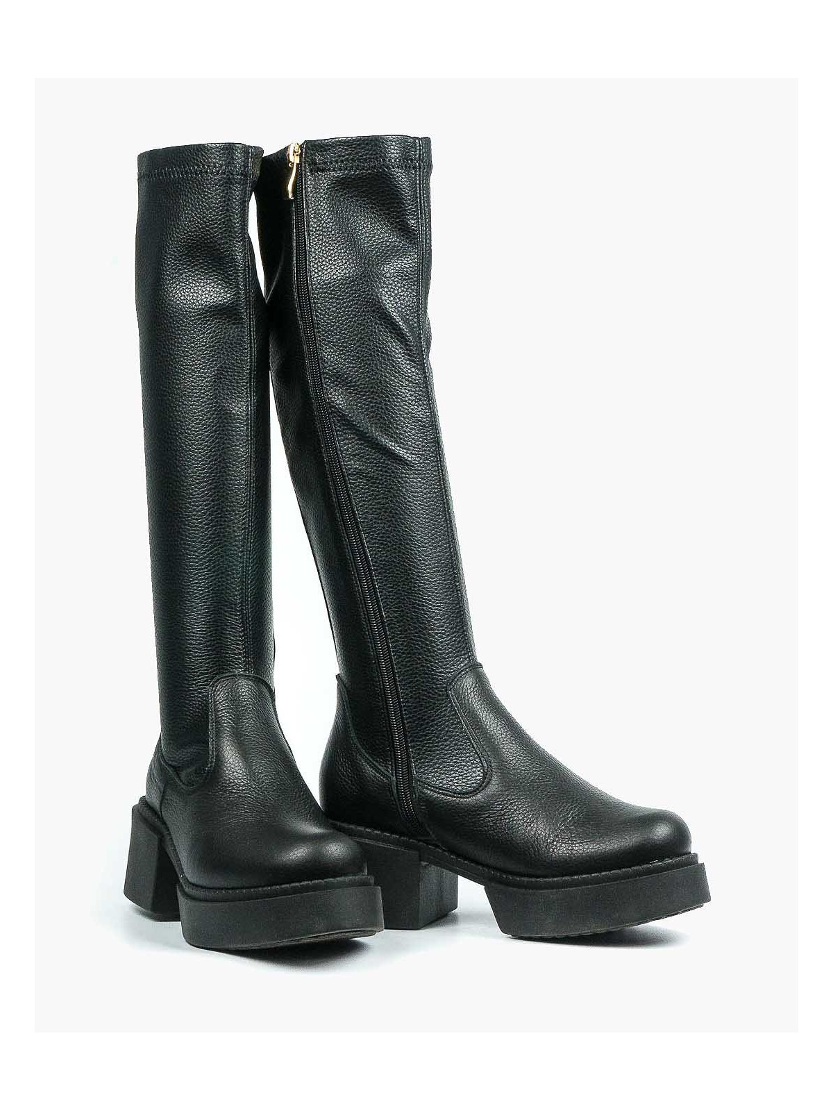 Czarne kozaki damskie