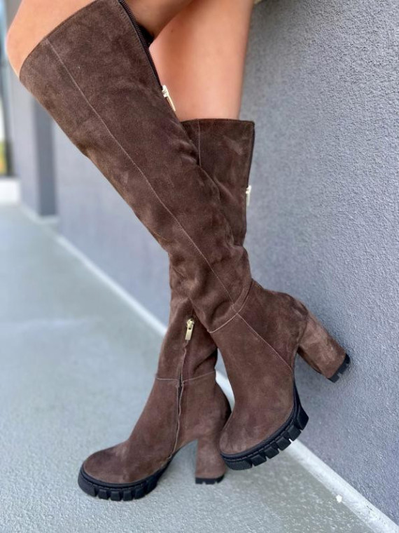 Brązowe kozaki damskie skórzane