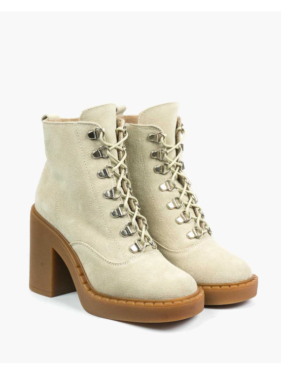 Beżowe botki damskie skórzane