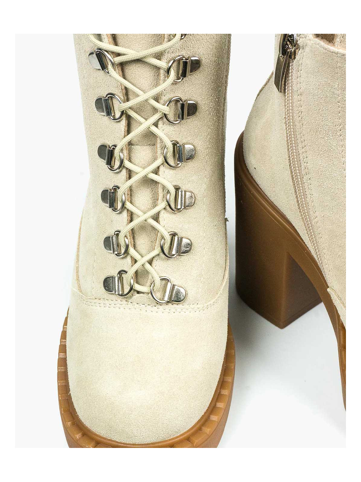 Beżowe botki damskie skórzane