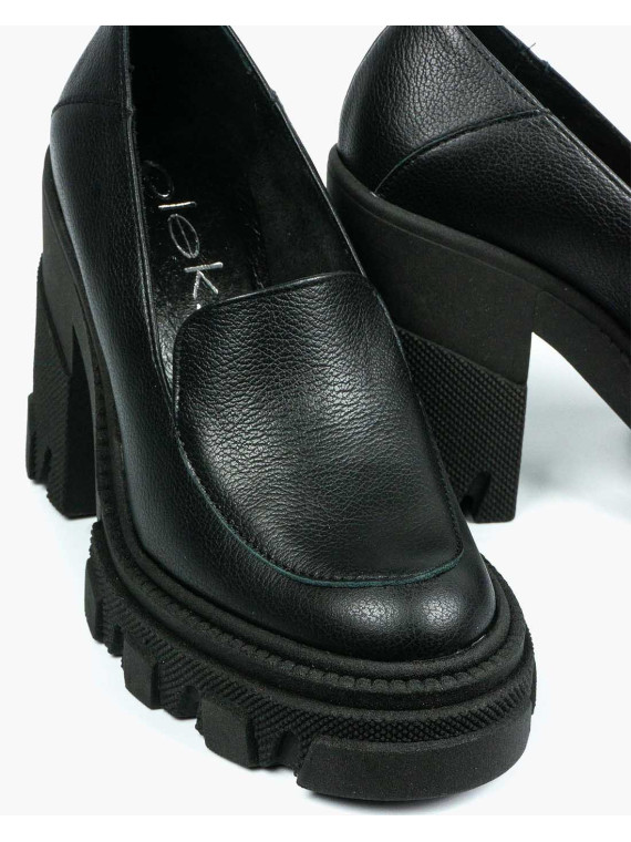 Czarne półbuty damskie skórzane