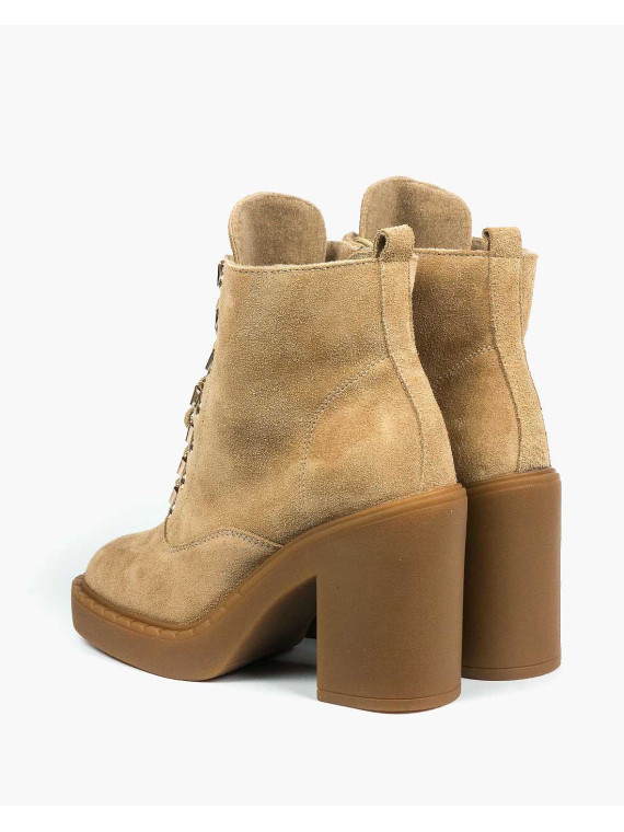 Beżowe botki damskie skórzane