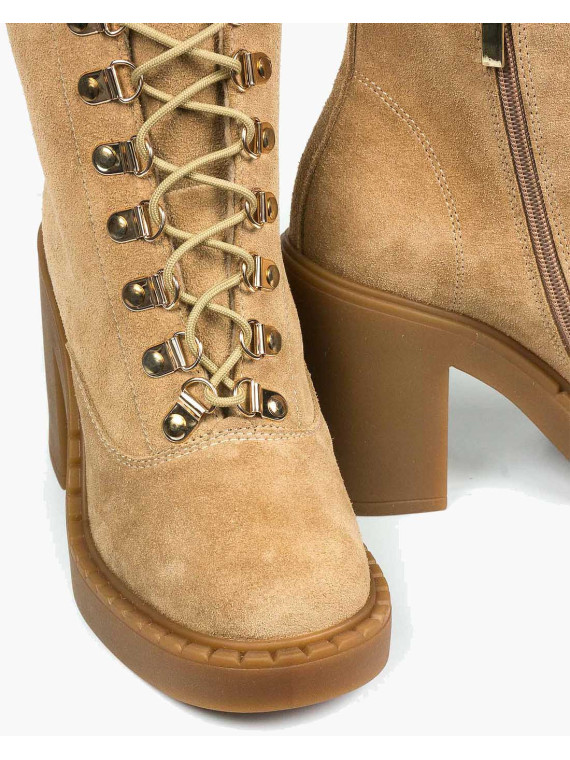 Beżowe botki damskie skórzane