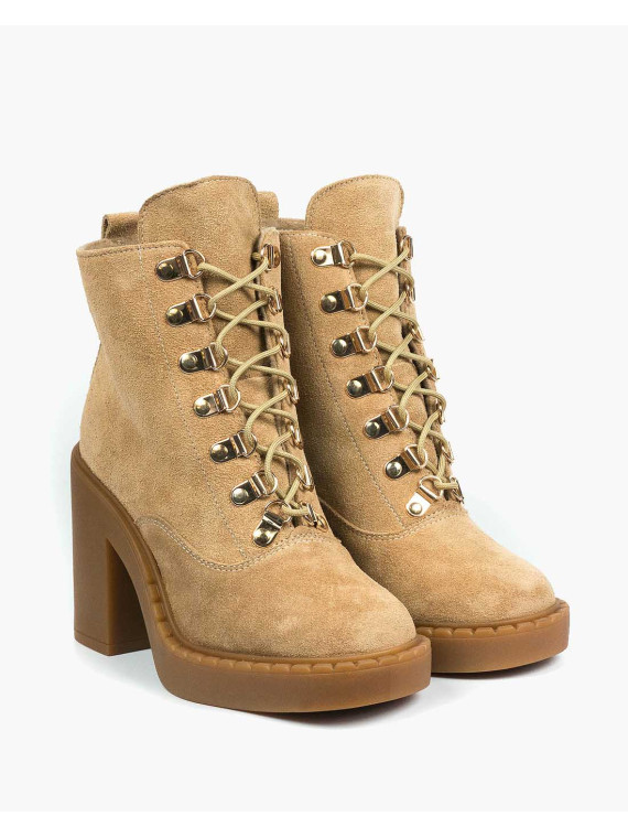 Beżowe botki damskie skórzane