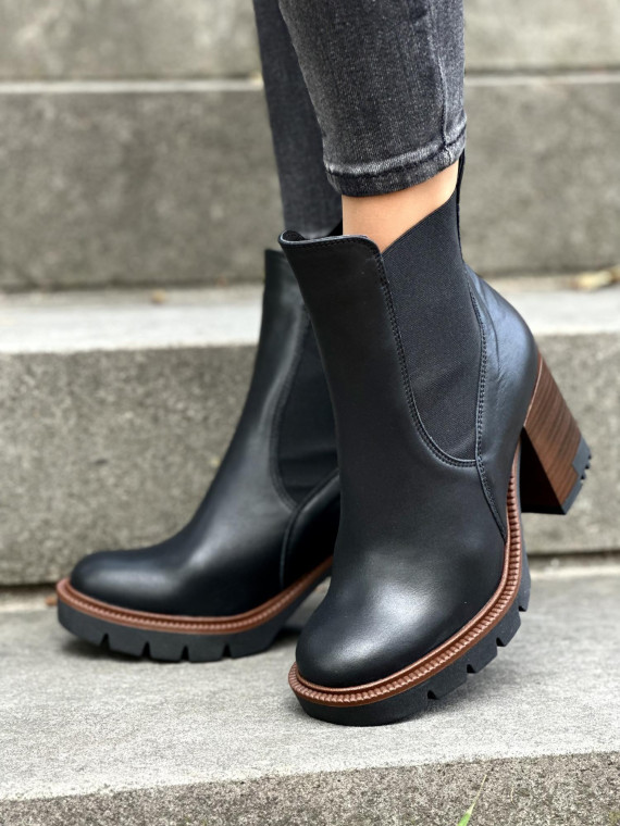 Czarne botki skórzane OLEKSY Polskiej produkcji