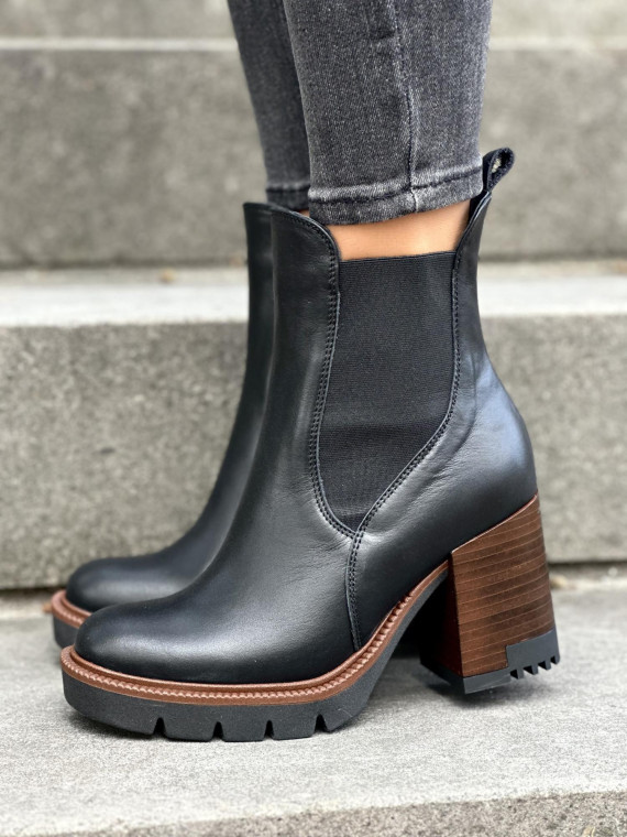 Czarne botki skórzane OLEKSY Polskiej produkcji