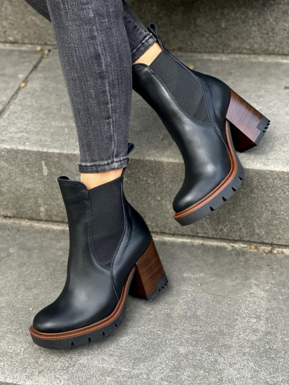 Czarne botki skórzane OLEKSY Polskiej produkcji