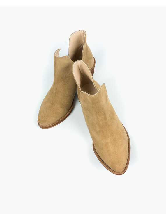 Beżowe botki damskie skórzane