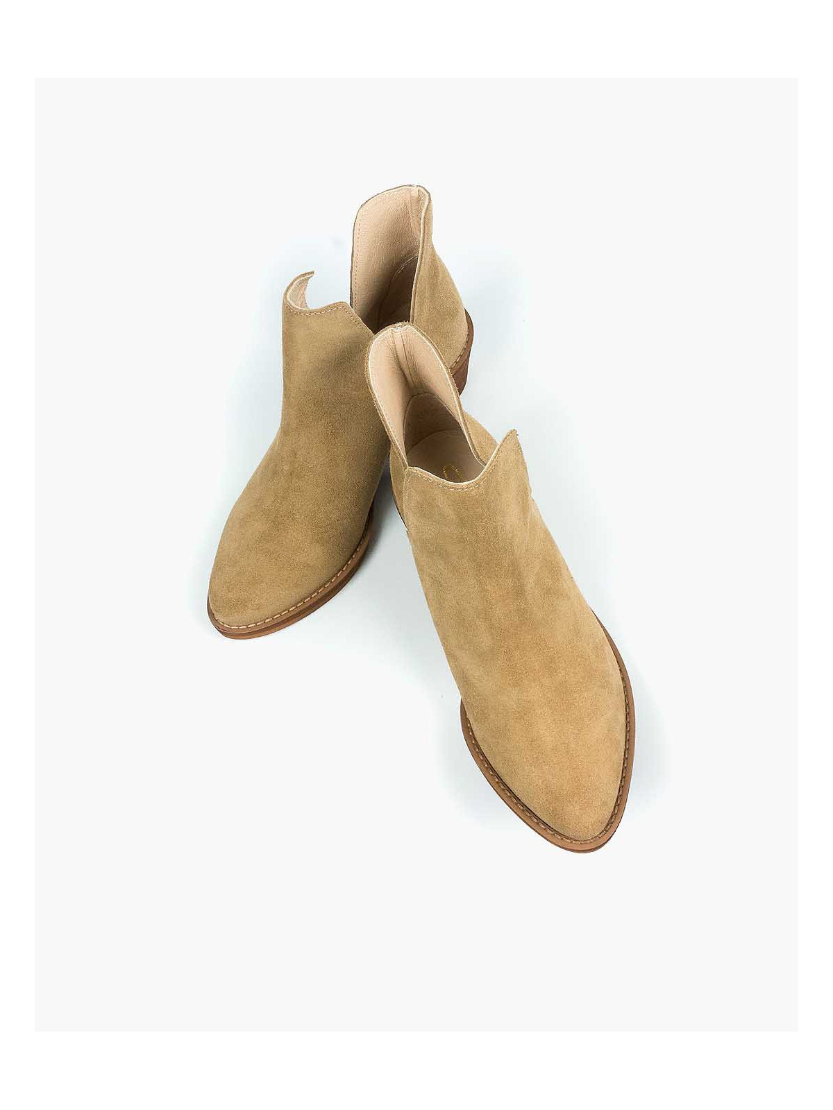 Beżowe botki damskie skórzane