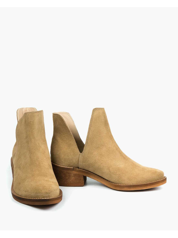 Beżowe botki damskie skórzane