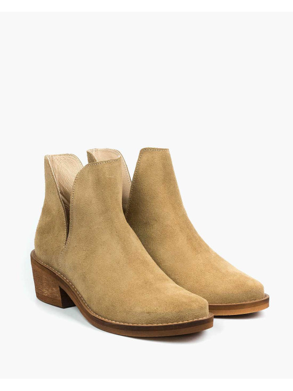 Beżowe botki damskie skórzane