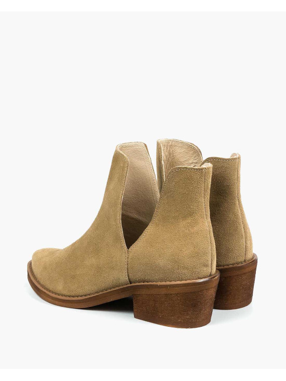 Beżowe botki damskie skórzane