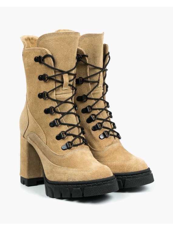 Beżowe botki damskie skórzane