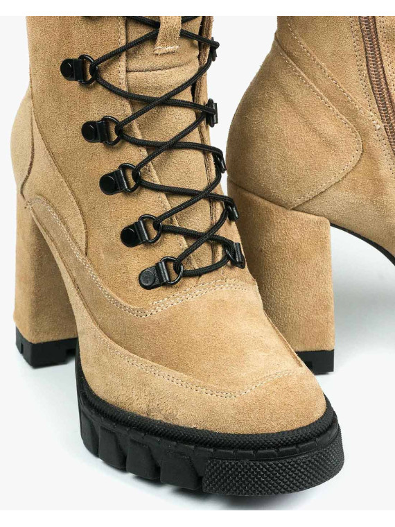 Beżowe botki damskie skórzane