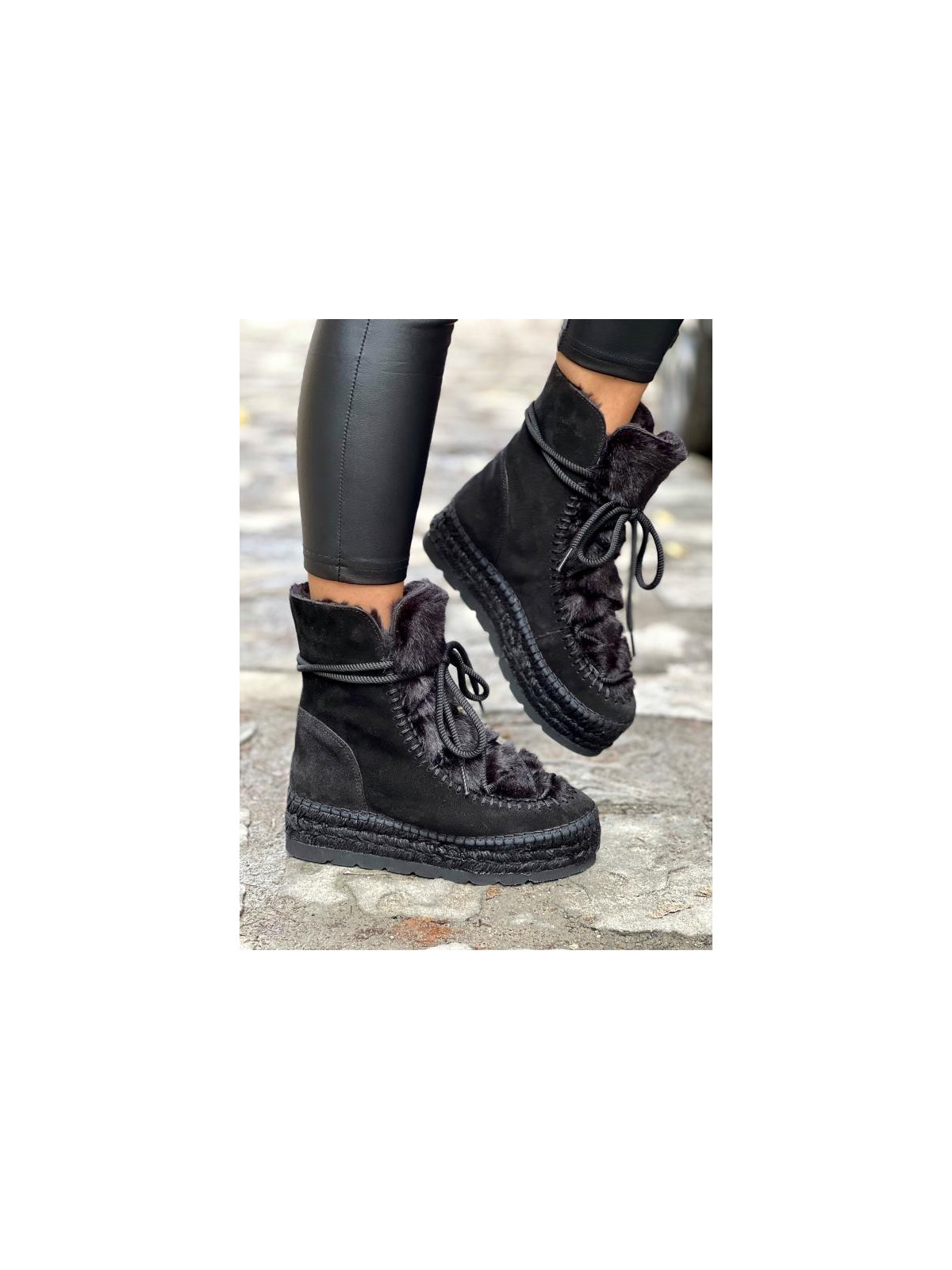 Czarne śniegowce damskie skórzane