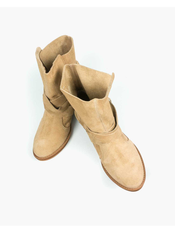 Beżowe botki damskie skórzane