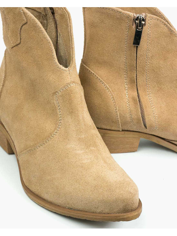 Beżowe botki damskie skórzane