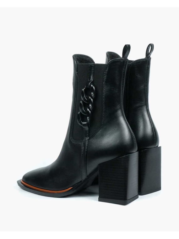 Czarne botki damskie skórzane