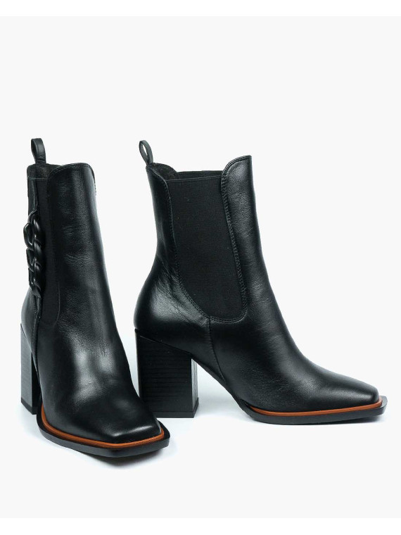 Czarne botki damskie skórzane