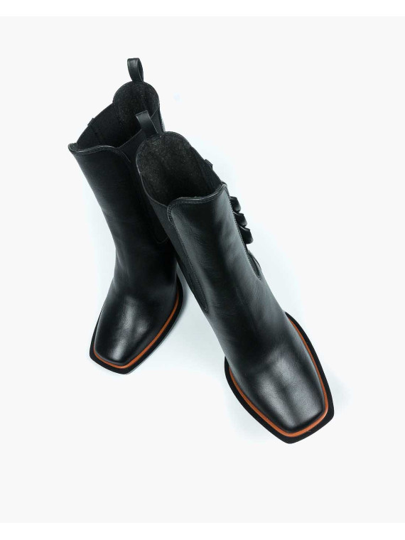 Czarne botki damskie skórzane