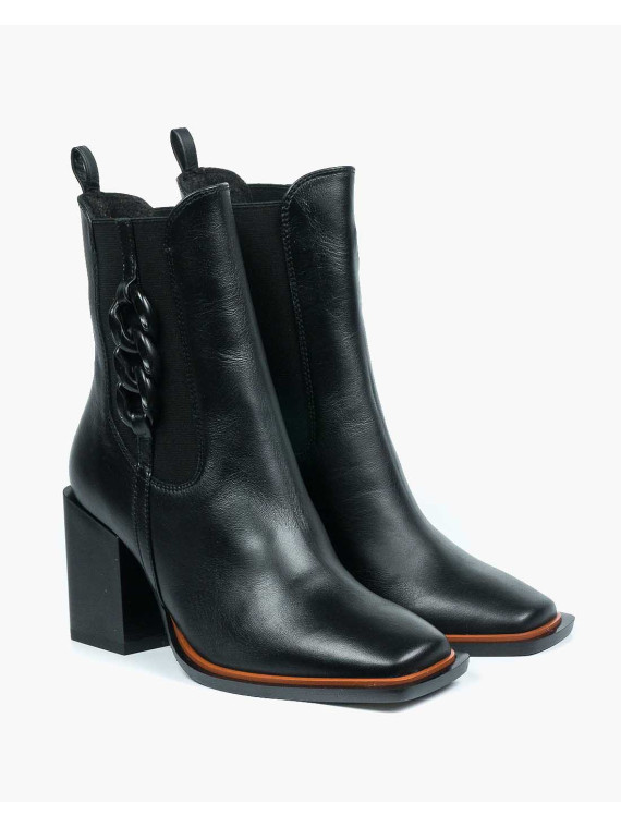 Czarne botki damskie skórzane