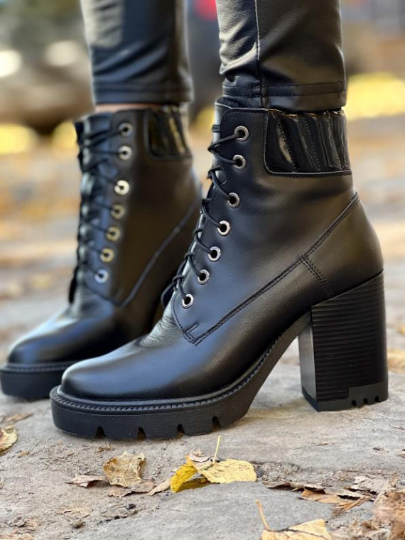 Czarne botki damskie skórzane