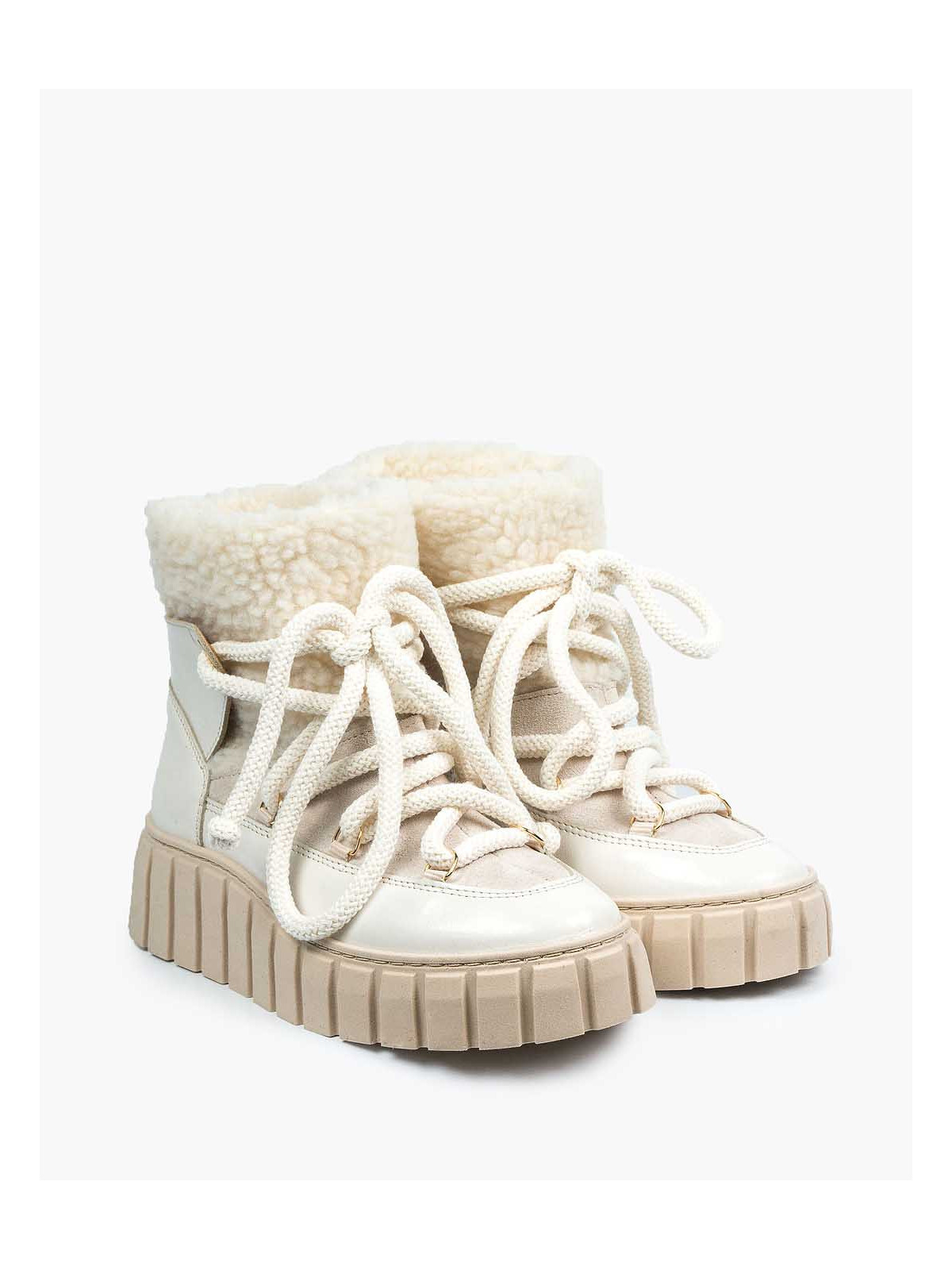 Beżowe śniegowce damskie skórzane