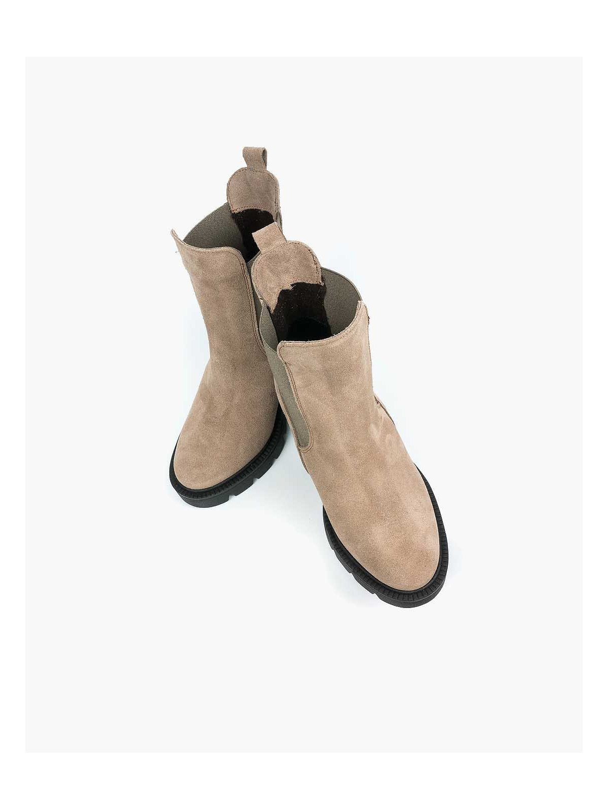 Beżowe botki damskie skórzane