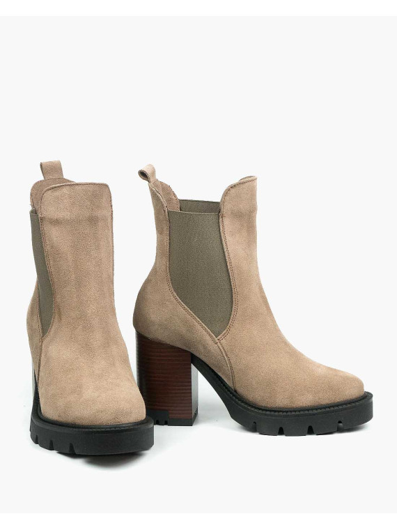 Beżowe botki damskie skórzane