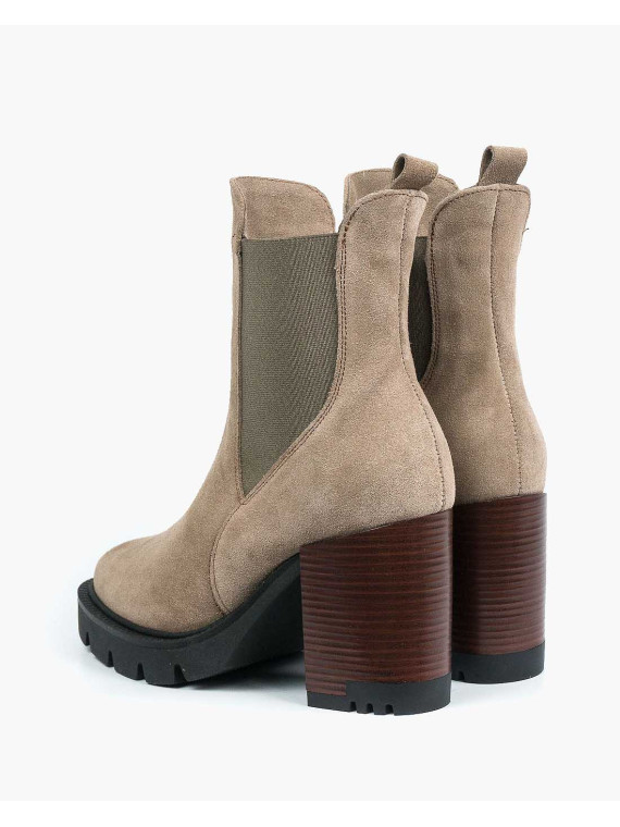 Beżowe botki damskie skórzane