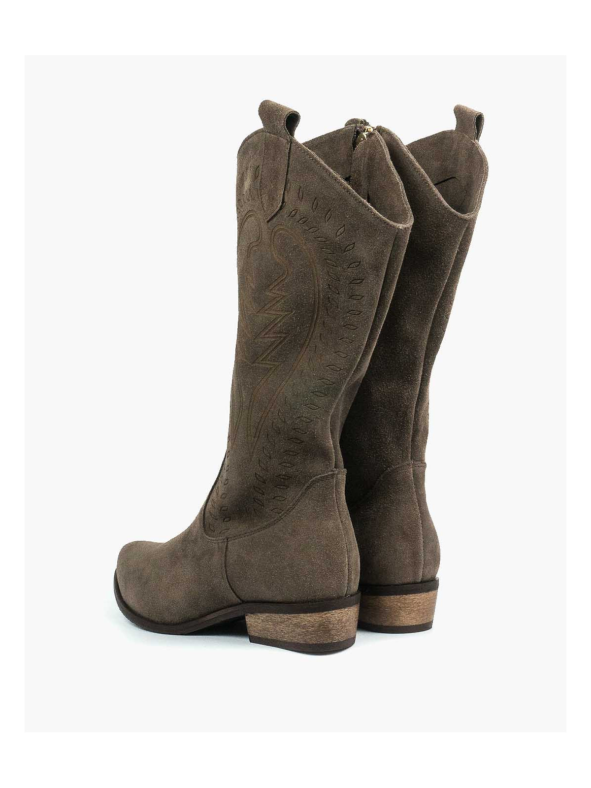 Brązowe kozaki damskie skórzane