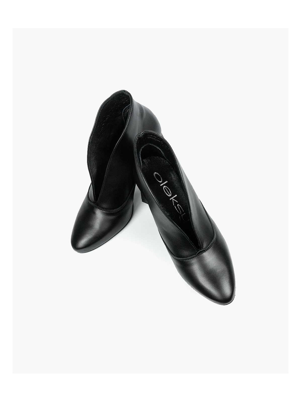 Czarne botki damskie skórzane